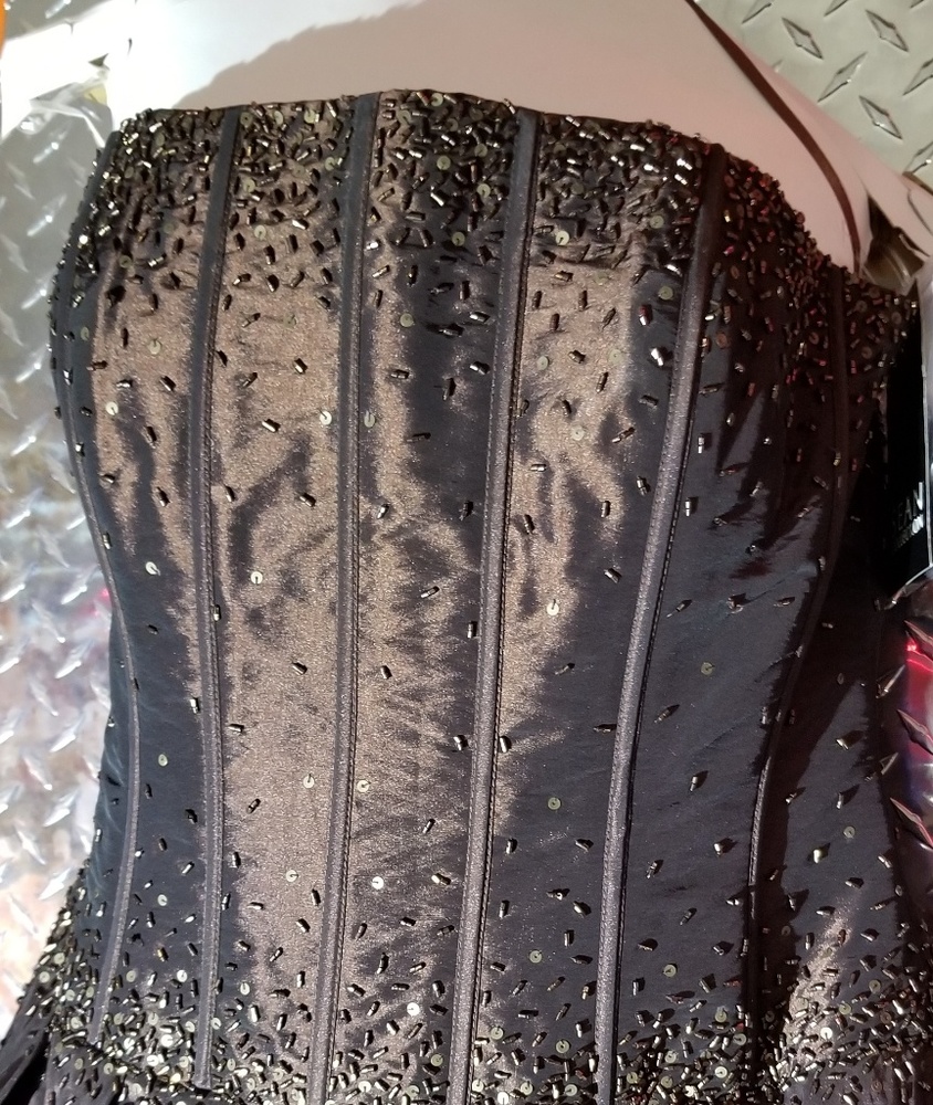 New Formal Strapless dress w/ matching bag